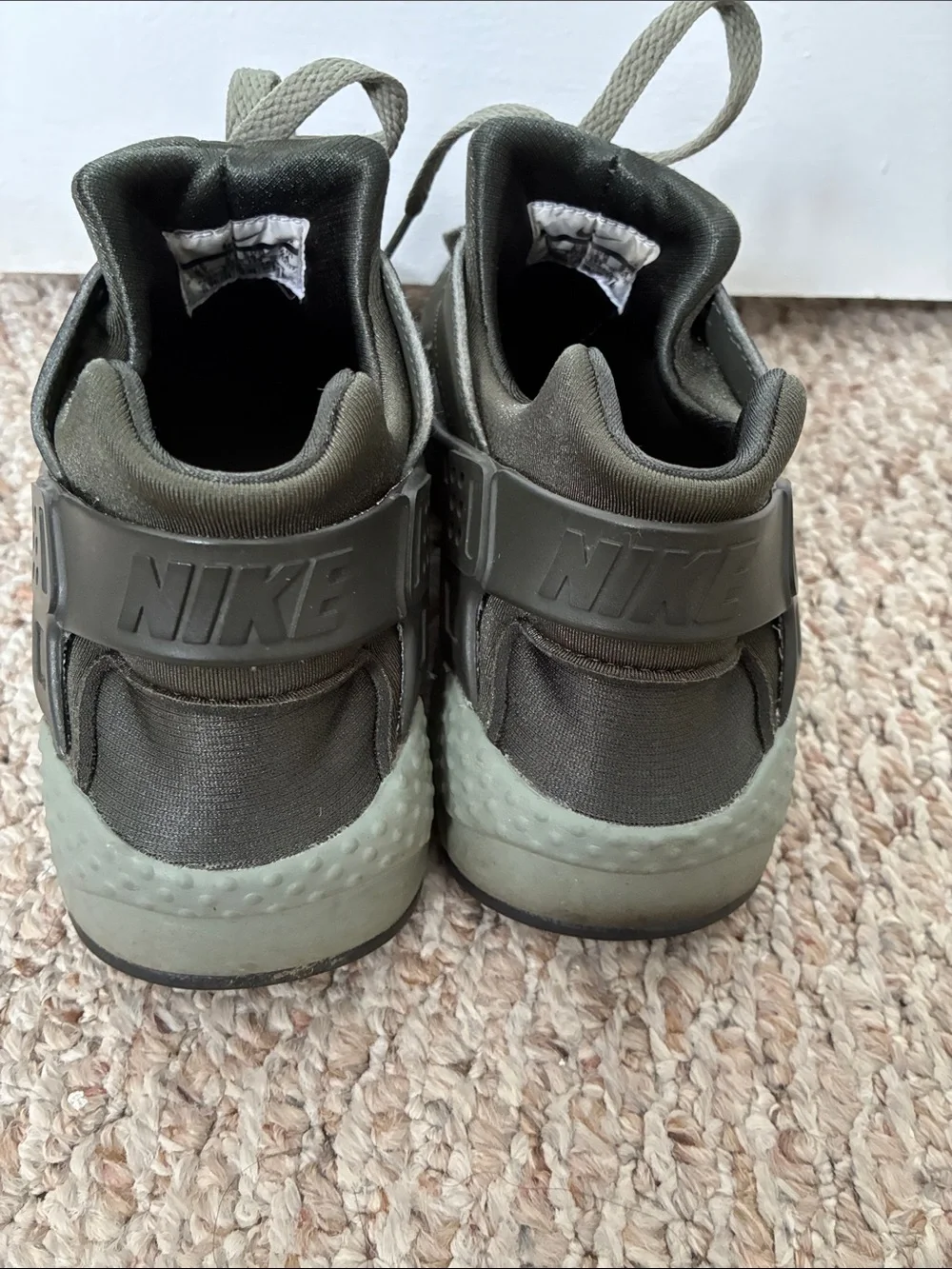 Nike Kids Olive Green and Dark Green Lace-Up Sneakers
